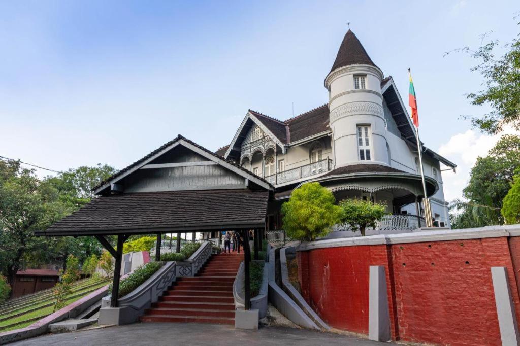 Virati Hotel Yangon Exterior foto