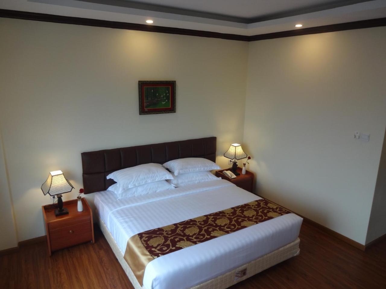 Virati Hotel Yangon Exterior foto
