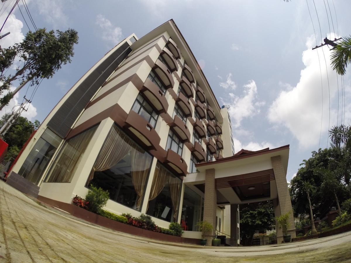Virati Hotel Yangon Exterior foto