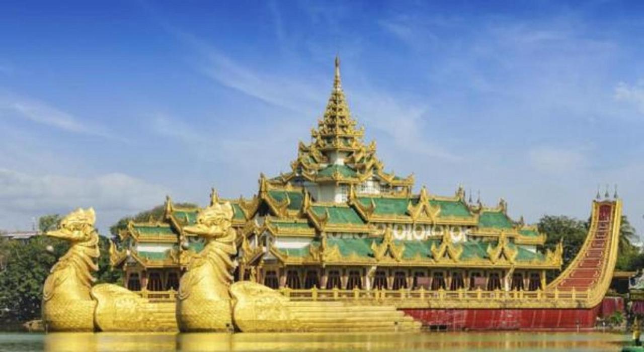 Virati Hotel Yangon Exterior foto