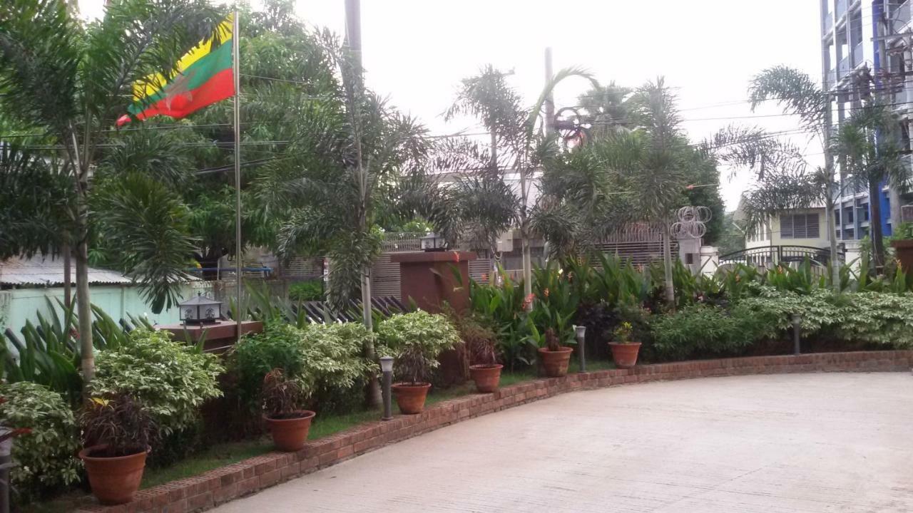 Virati Hotel Yangon Exterior foto