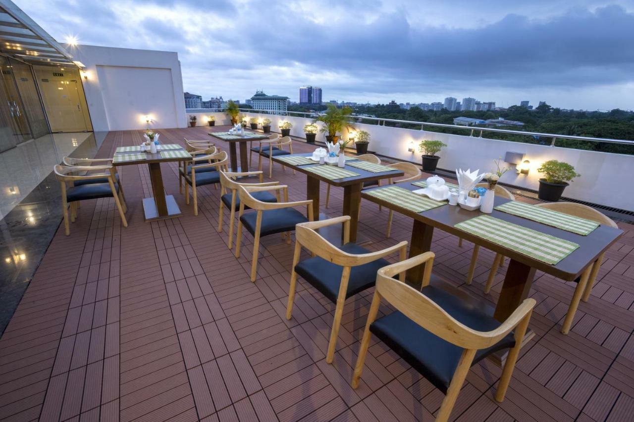 Virati Hotel Yangon Exterior foto